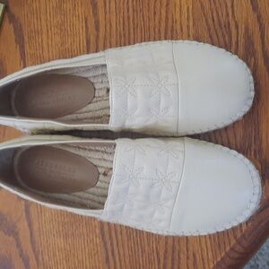 Aerosols womens shoes size 6M beige comfort
